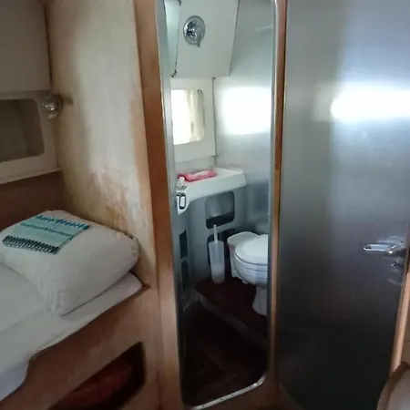Botel Cristina Fiumicino